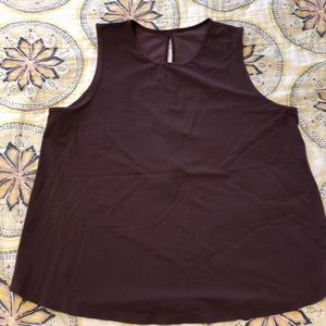 Lululemon tank in burgundy